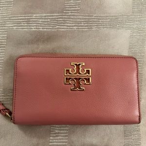 Tory Burch McGraw Wallet